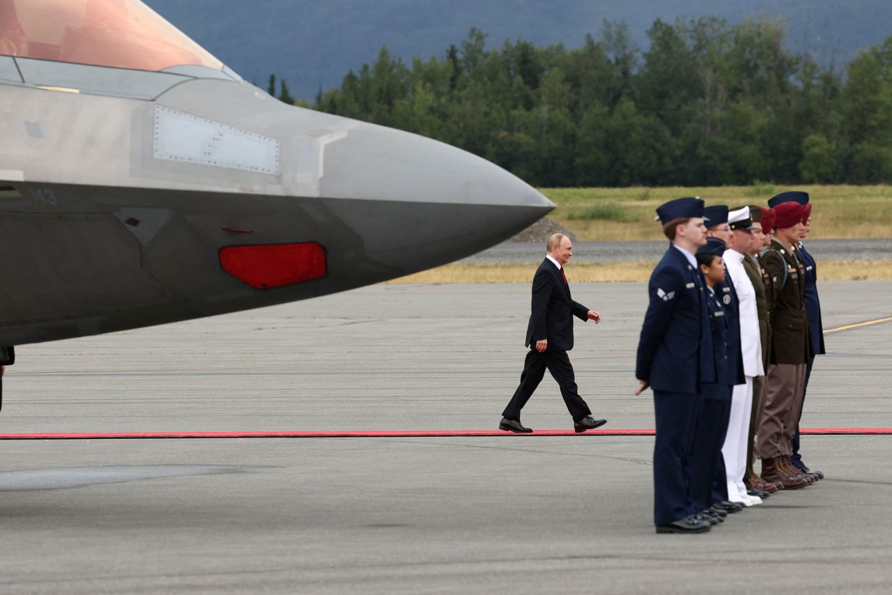 2025-08-15t192214z-172995701-rc2r7gab3nyk-rtrmadp-3-ukraine-crisis-summit
