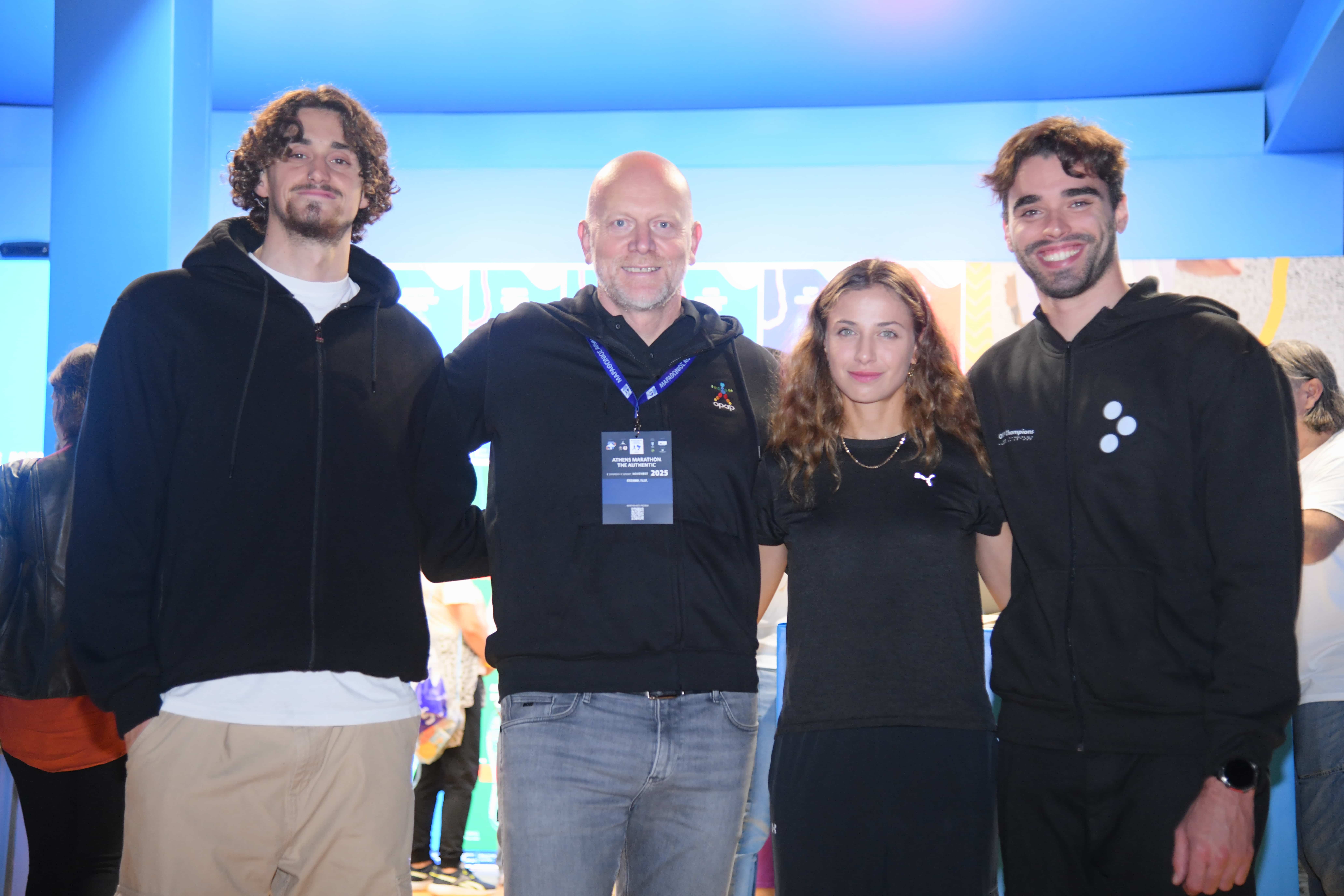 Ο Πρόεδρος & Διευθύνων Σύμβουλος του ΟΠΑΠ, Jan Karas, με τους ΟΠΑΠ Champions Κωνσταντίνο Εγγλεζάκη, Ευαγγελία Αναστασιάδου και Απόστολο Χρήστου